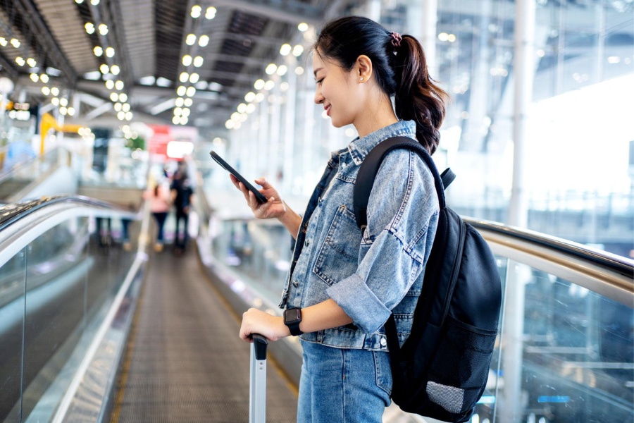 penggunaan esim untuk traveling ke luar negeri