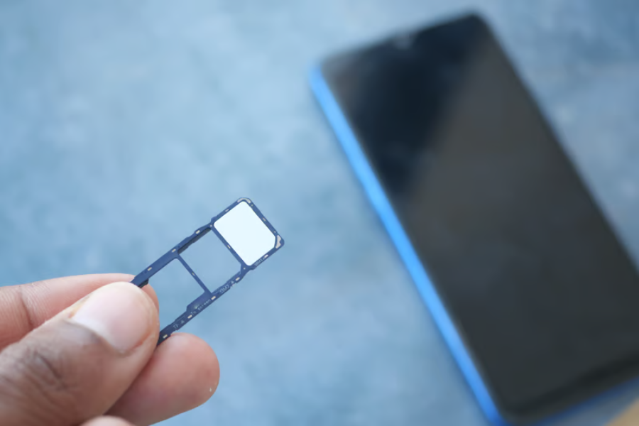 pengaturan esim dan dual sim pada smartphone yang digunakan saat bepergian ke luar negeri

